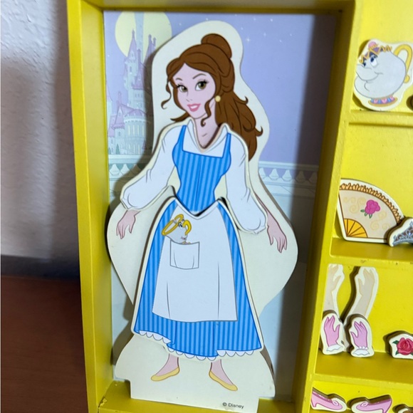 Disney Melissa and Doug Magnetic Belle set. Complete set, 34 pieces. - Picture 6 of 7